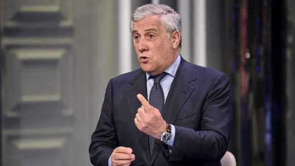 Tajani contro 