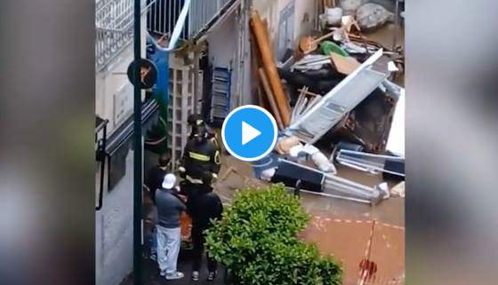 Pioggia A Napoli, Fiume Di Fango In Strada • Imola Oggi