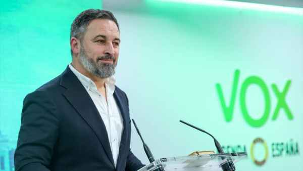 Ue, leader di Vox Abascal eletto presidente dei Patrioti