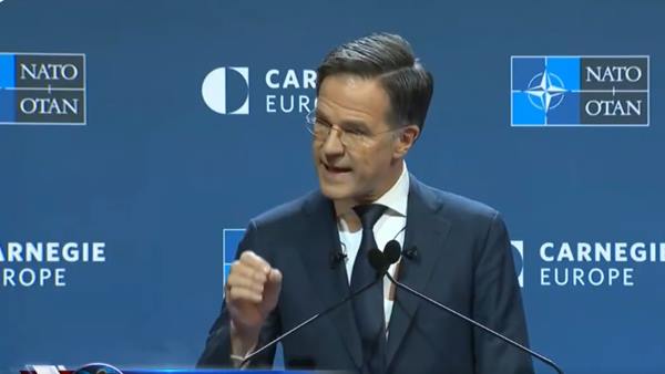 Ucraina, Rutte: “se parliamo di pace ora, agevoliamo i russi”