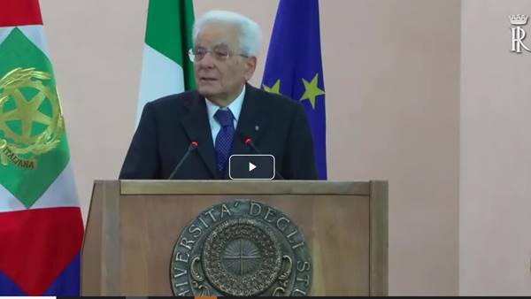 Mattarella: “La persona al centro, con i diritti e la sua libertà”