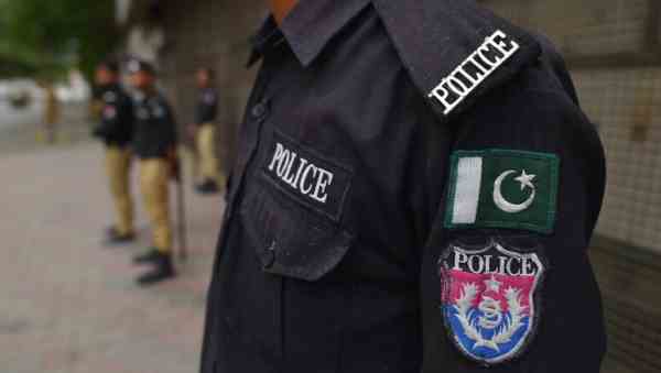 Pakistan, uccide la figlia 14enne per i video su TikTok