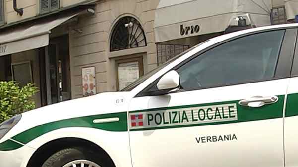 Festa della polizia di Verbania, cucinano i detenuti: dissenteria per tutti, trovate boccette di lassativi