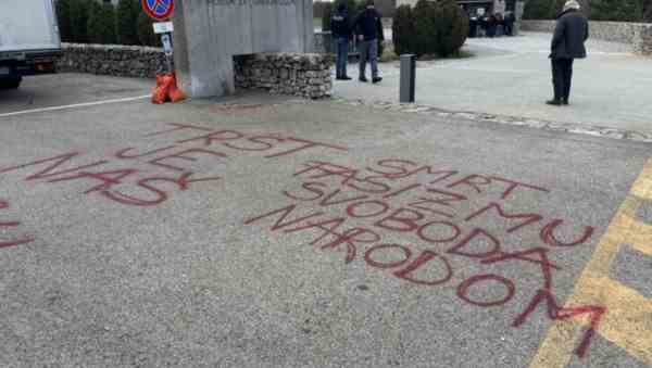 Vandalizzata foiba di Basovizza