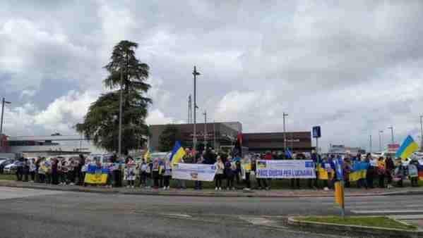 Udine, protesta contro docufilm sui bambini del Donbass